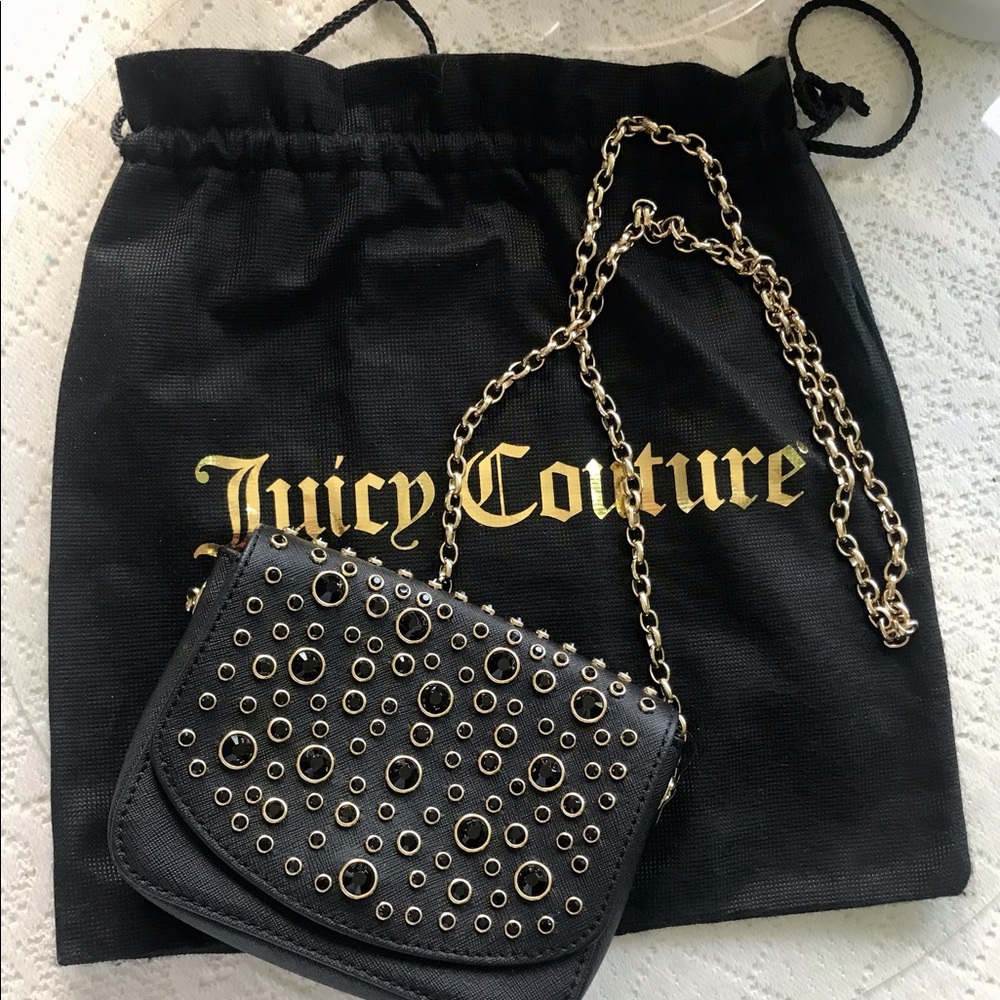 JUICY COUTURE crossbody black with pink lining in hot pink